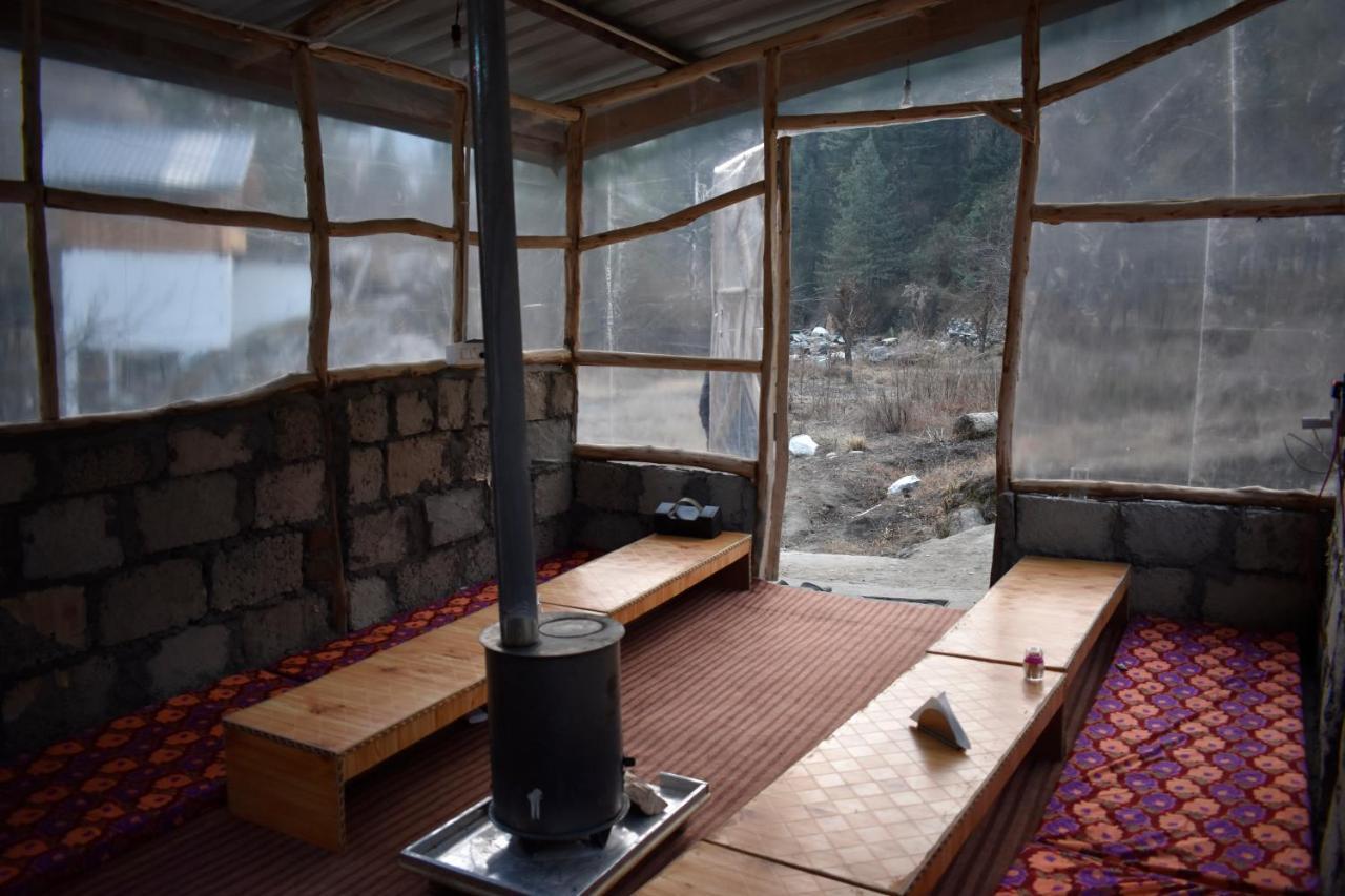 Moksha - By The River Villa Jibhi Exterior photo