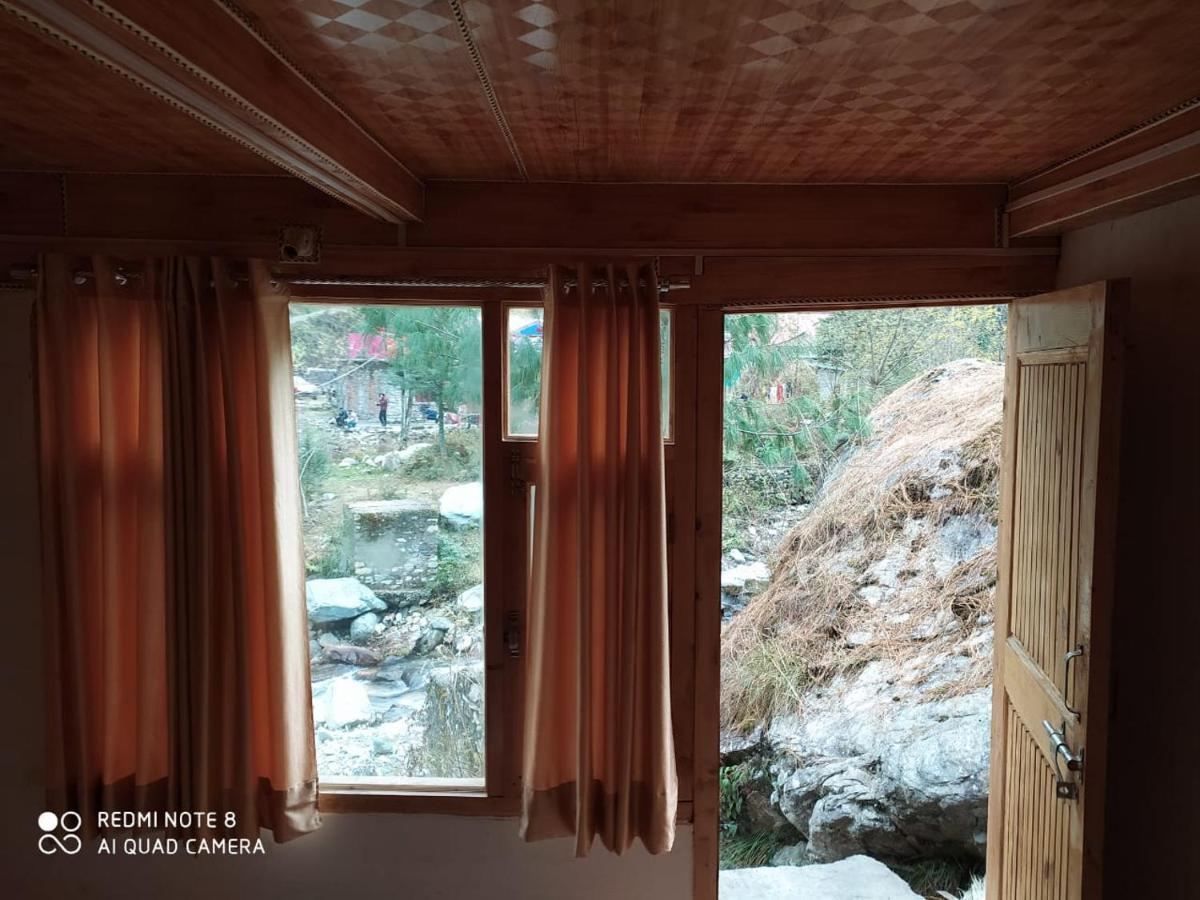Moksha - By The River Villa Jibhi Exterior photo